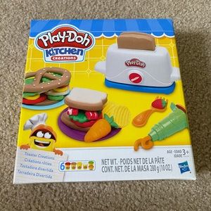 NEW Play-doh kitchen toaster creations